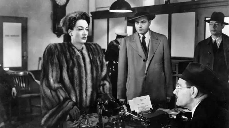 Main image for MILDRED PIERCE